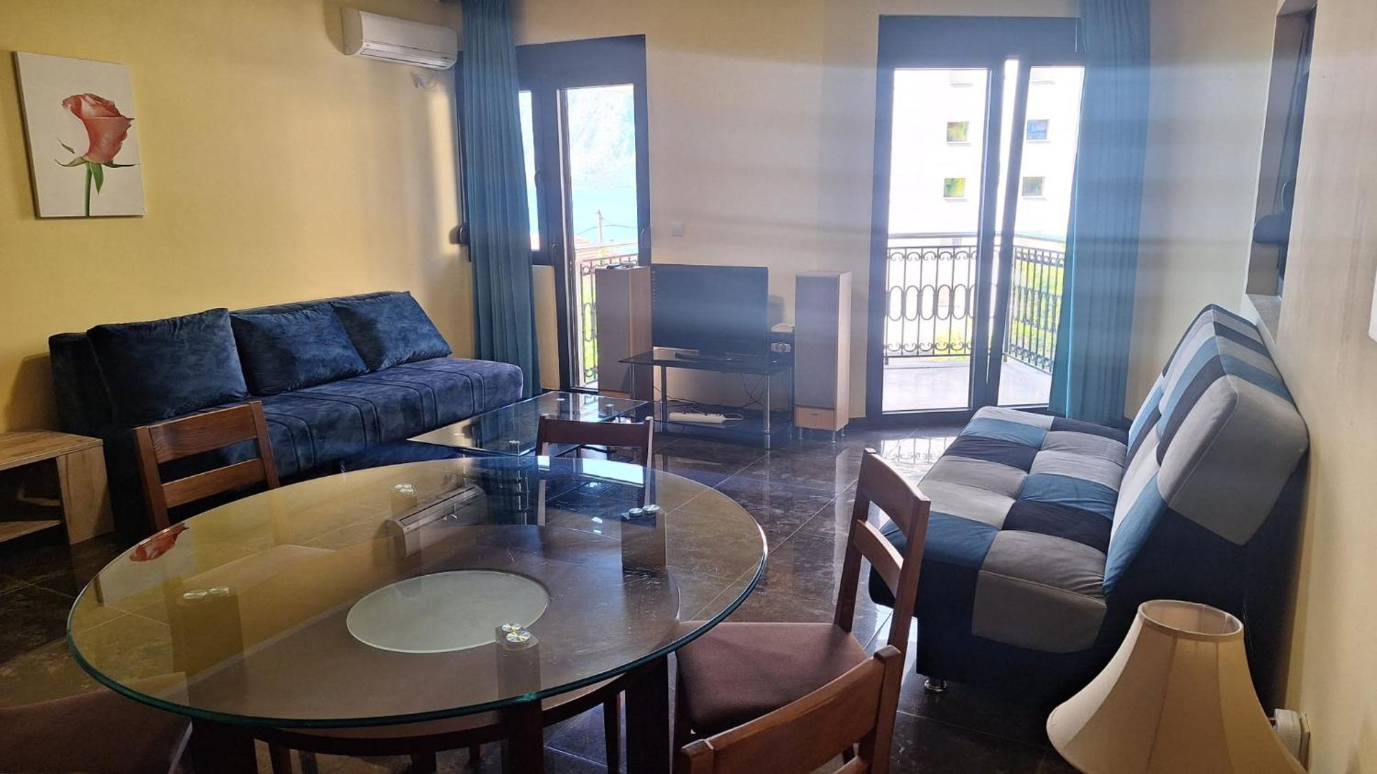 Apartments Coral Котор Екстер'єр фото