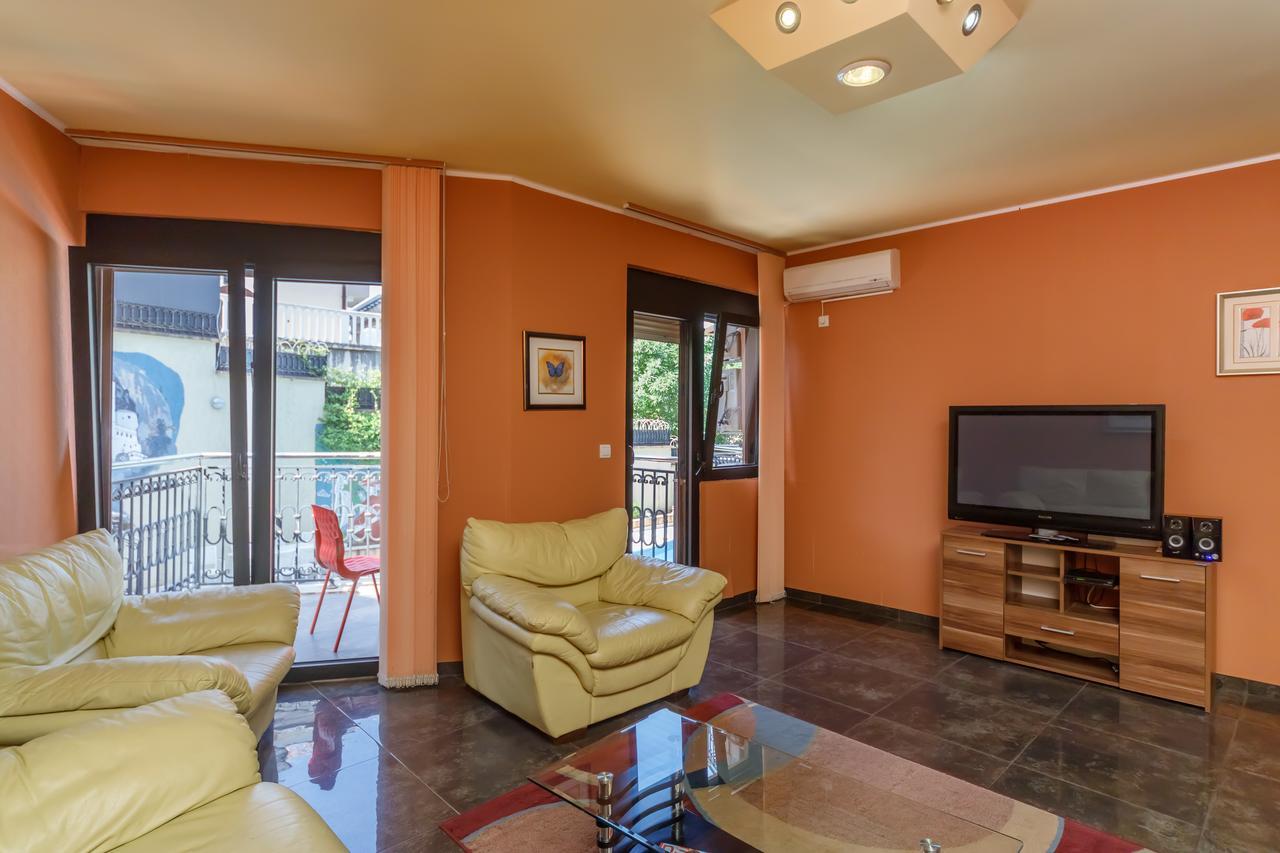 Apartments Coral Котор Екстер'єр фото