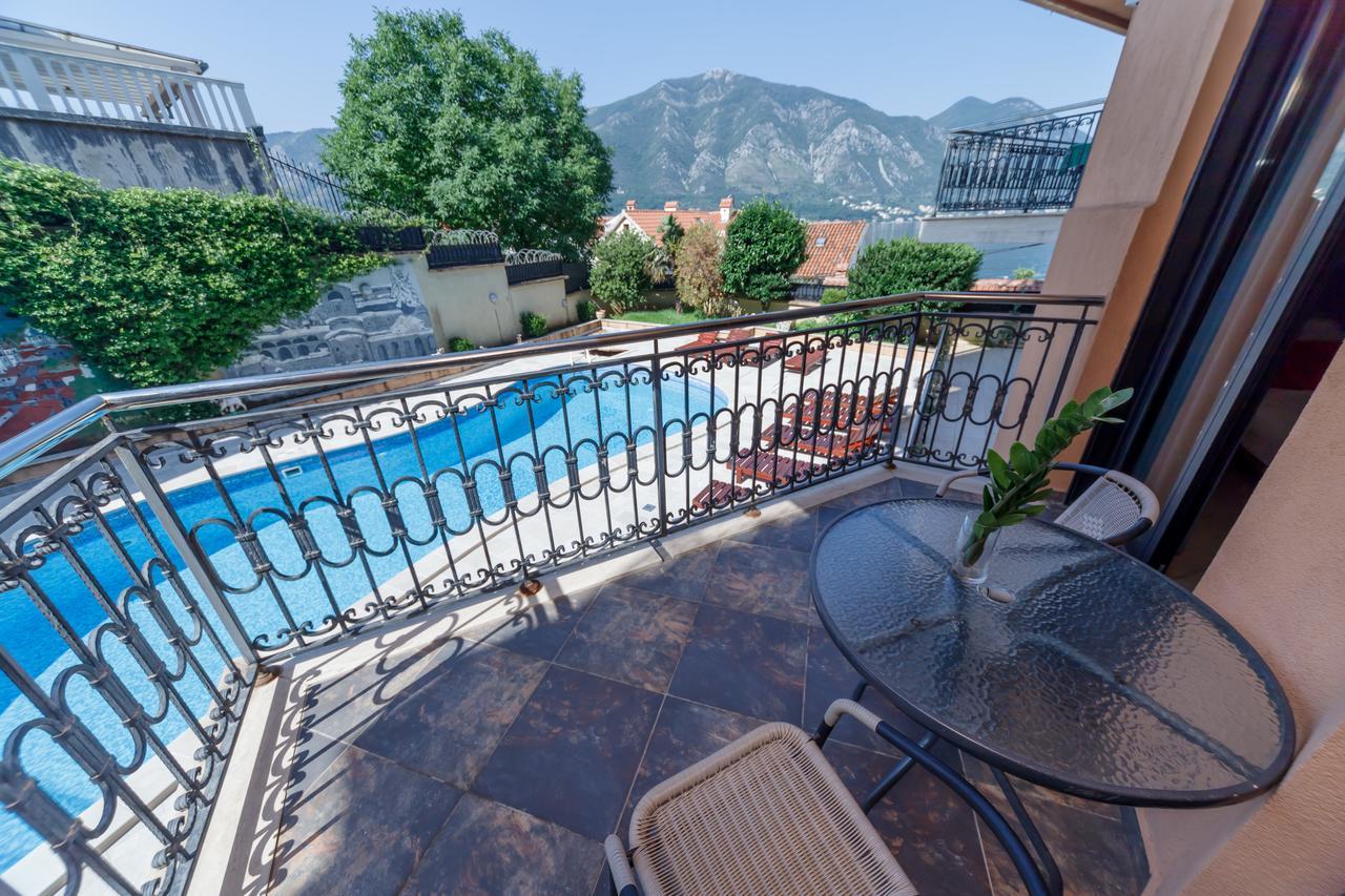 Apartments Coral Котор Екстер'єр фото