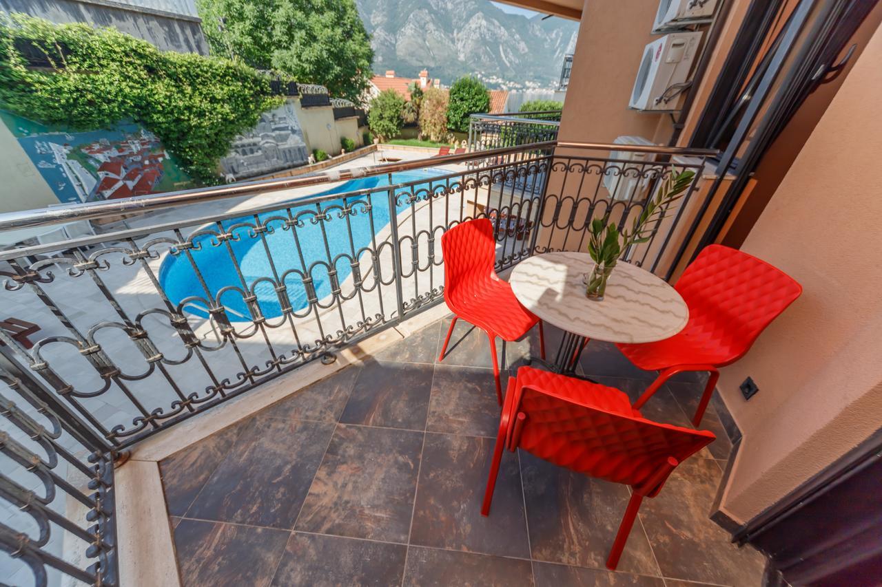 Apartments Coral Котор Екстер'єр фото