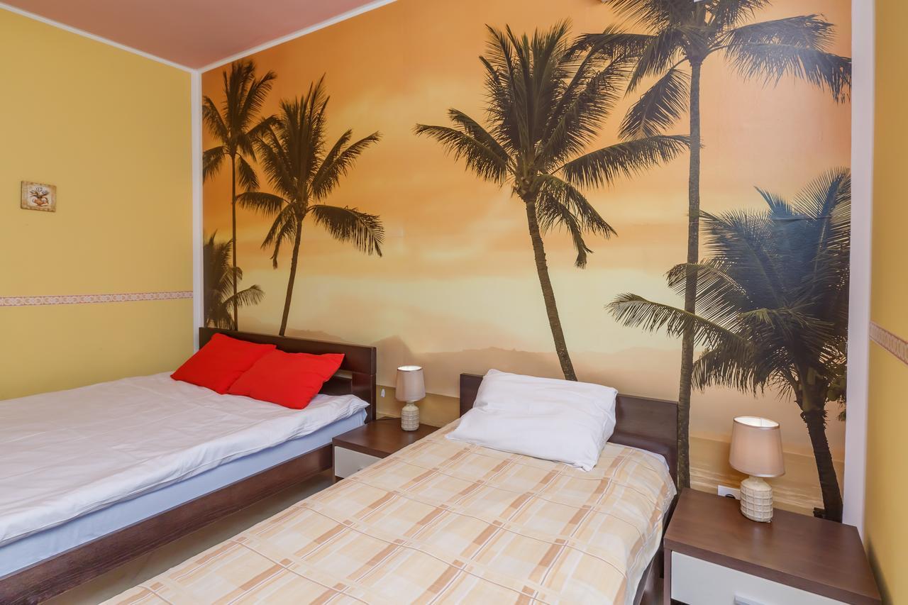 Apartments Coral Котор Екстер'єр фото