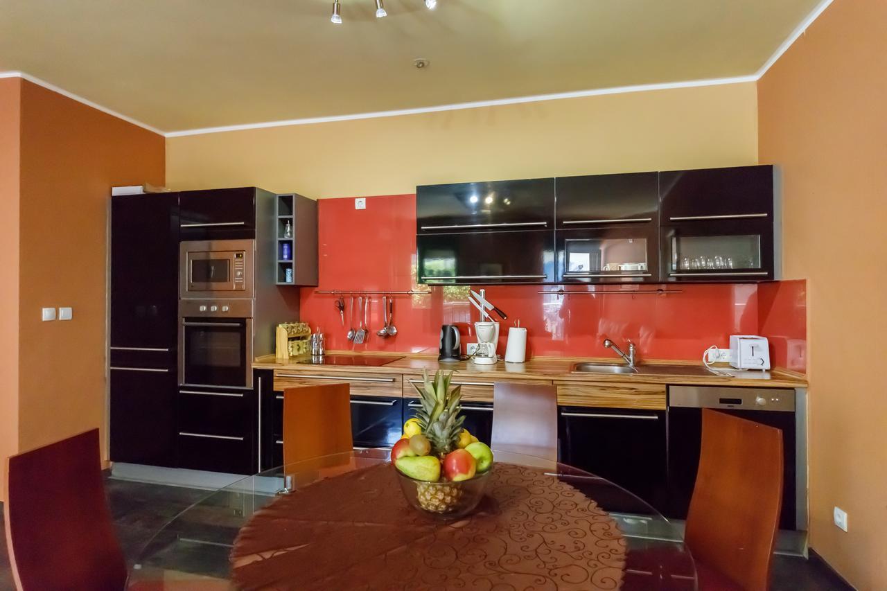 Apartments Coral Котор Екстер'єр фото