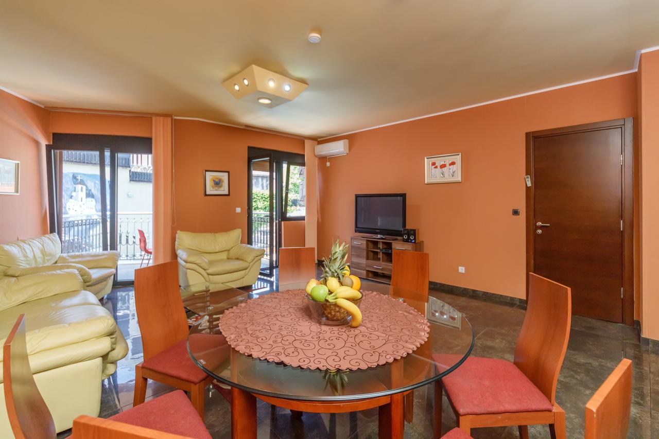 Apartments Coral Котор Екстер'єр фото