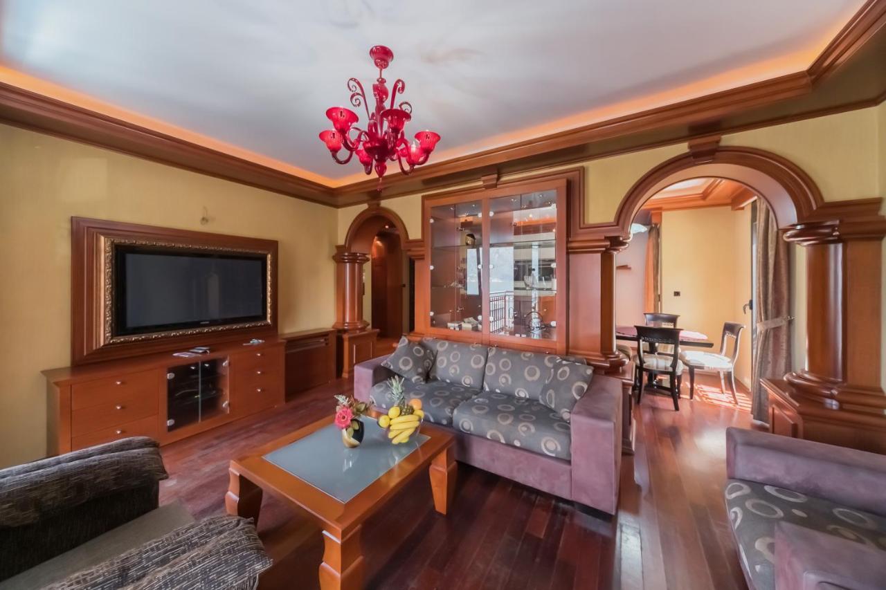 Apartments Coral Котор Екстер'єр фото