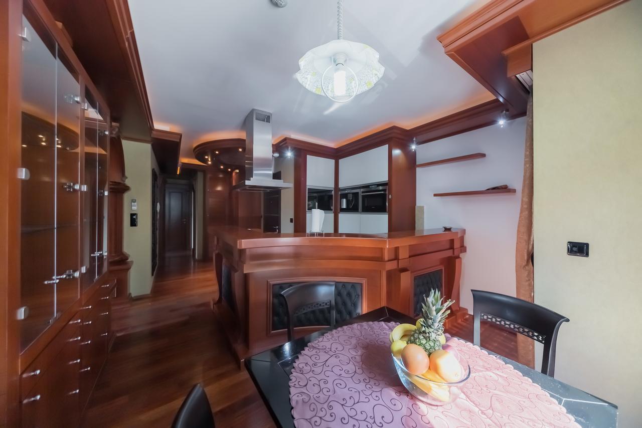 Apartments Coral Котор Екстер'єр фото
