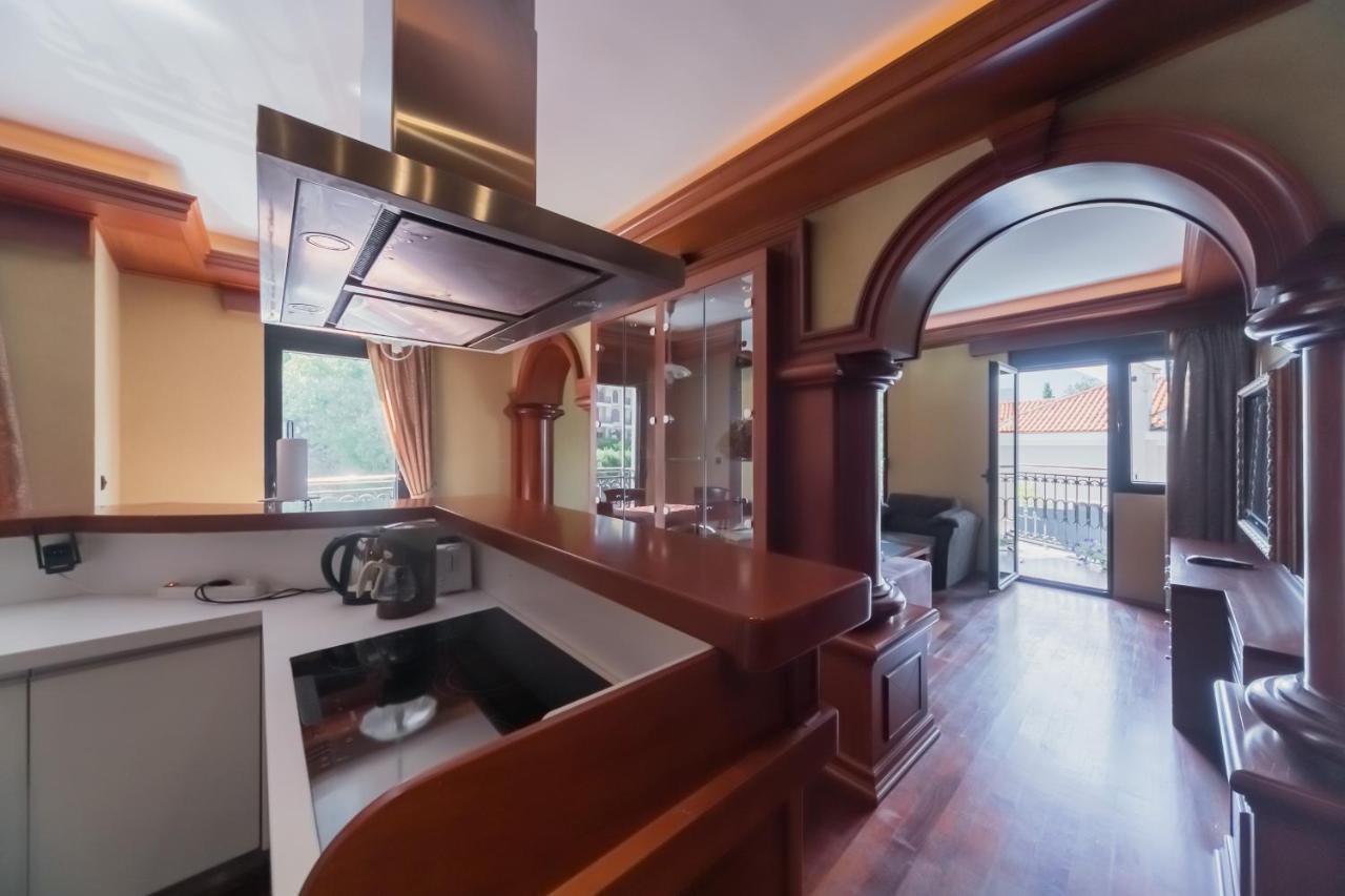 Apartments Coral Котор Екстер'єр фото